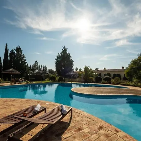 Country Chic Duplex In Algarve *